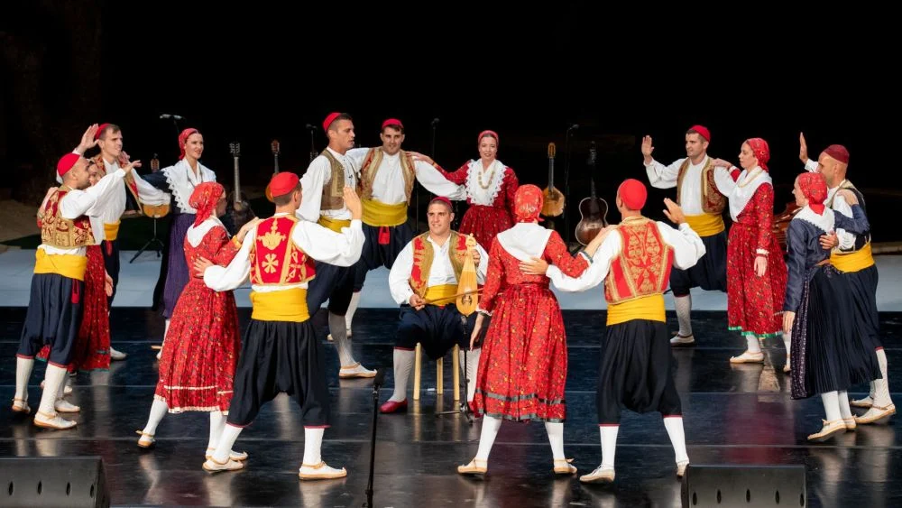 Experience Dubrovnik’s Folk Traditions with Linđo Performances