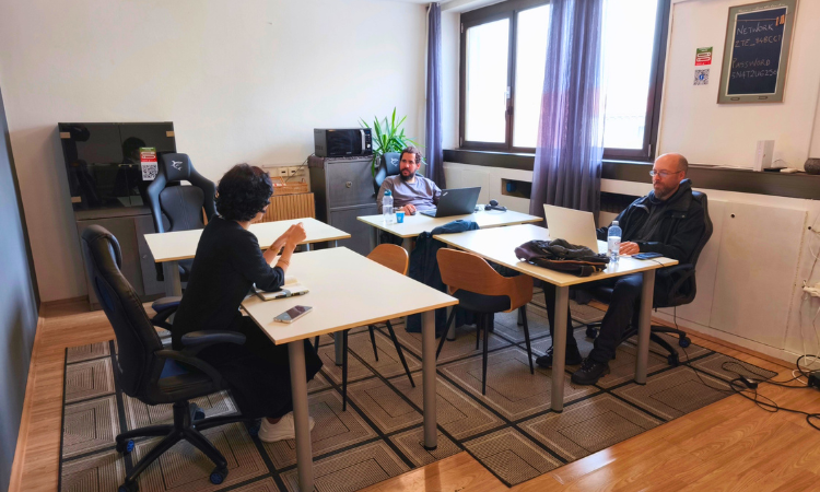 Remote workers at desks with laptops in the Dubrovnik co-working space